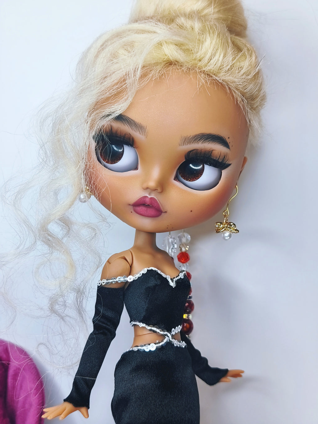 Custom made dolls!!! Description