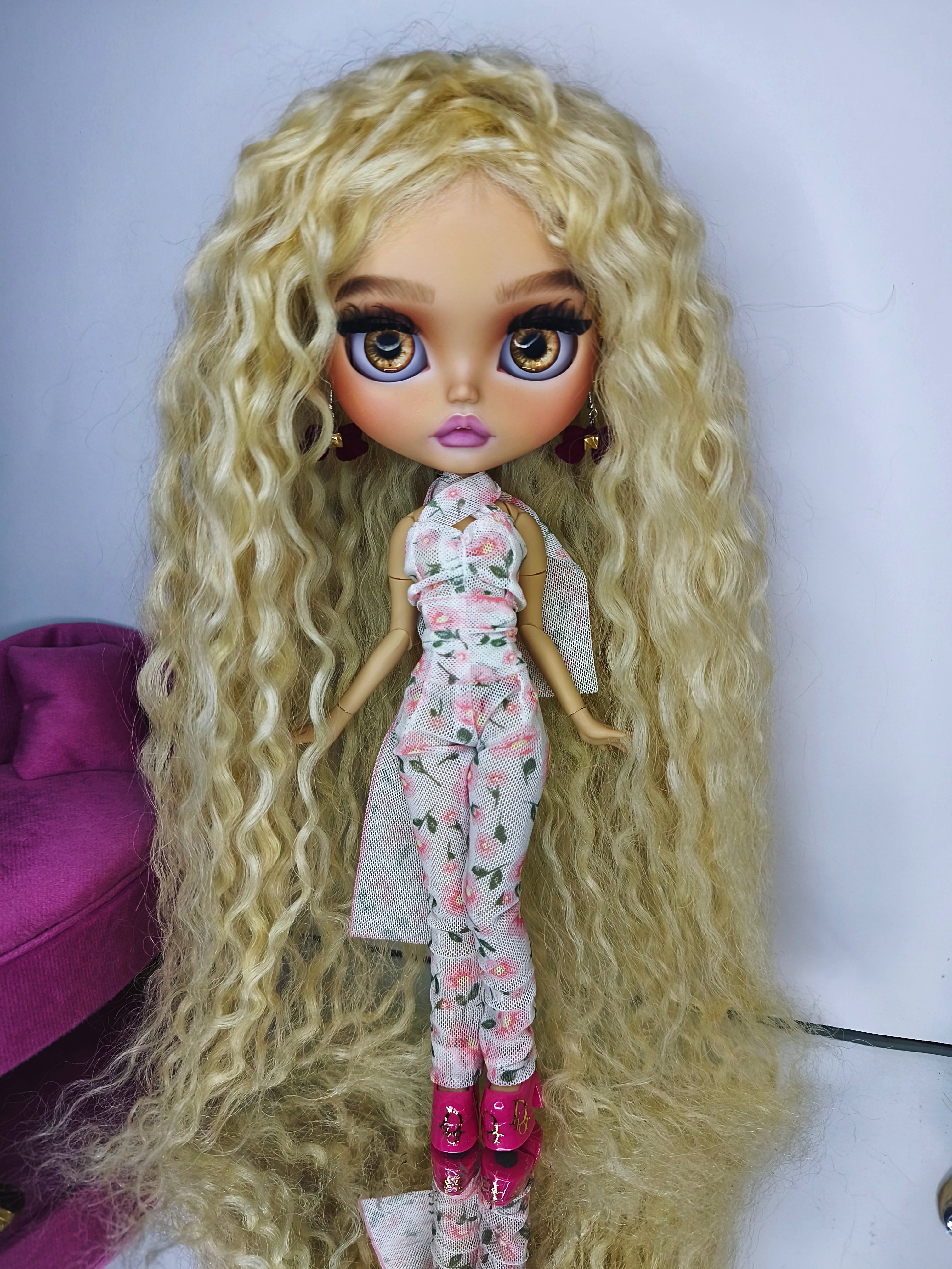 Custom made dolls!!! Description
